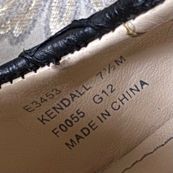 Calvin Klein heels - Picture 5 of 5